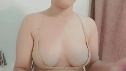 Snapshot of chennybbgirl chatting on 14, 10, 2025 chenny online show from 14, 10, 2025