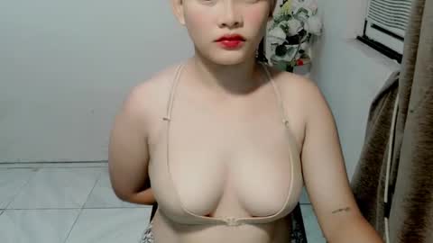 Snapshot of chennybbgirl chatting on 21, 10, 2025 chenny online show from 21, 10, 2025
