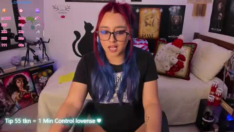 cherry_blushh online show from 4, 12, 2025