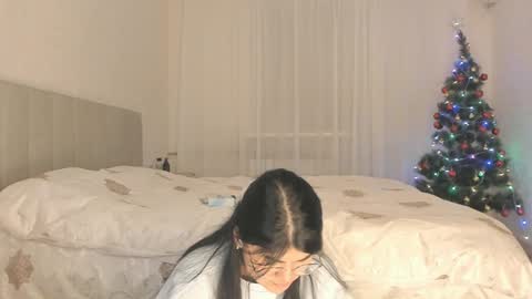 Snapshot of cherry_misaki chatting on 18, 12, 2024 misaki online show from 18, 12, 2024