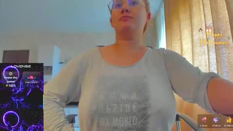 mayra online show from 28, 10, 2025