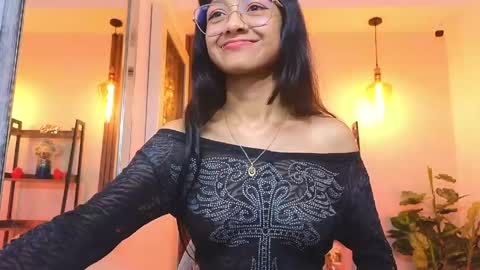 Snapshot of cherry_vixen_ chatting on 18, 4, 2026 Sery online show from 18, 4, 2026