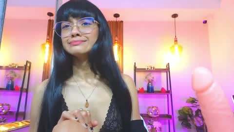 Snapshot of cherry_vixen_ chatting on 29, 4, 2026 Sery online show from 29, 4, 2026