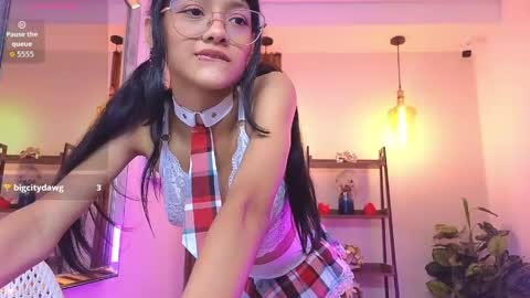 Snapshot of cherry_vixen_ chatting on 8, 5, 2026 Sery online show from 8, 5, 2026