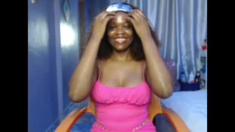 Snapshot of cherry_xchaos chatting on 16, 5, 2026 Sophie online show from 16, 5, 2026