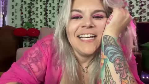 CherryBombBomb online show from 31, 5, 2026