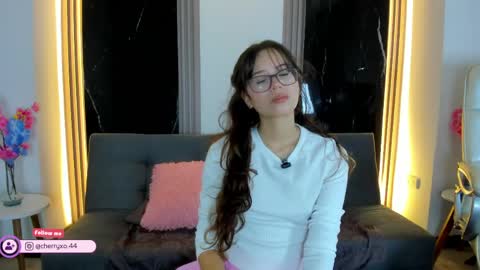 Snapshot of cherryblossom18_ chatting on 6, 5, 2026 Cherry online show from 6, 5, 2026