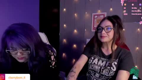 Snapshot of cherrybom_ chatting on 5, 2, 2025 dayis independent model online show from 5, 2, 2025