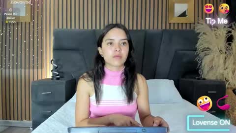 Snapshot of cherrybombs_ chatting on 19, 12, 2025 Cherry online show from 19, 12, 2025