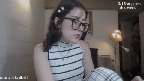 Sarah Prez online show from 11, 11, 2025