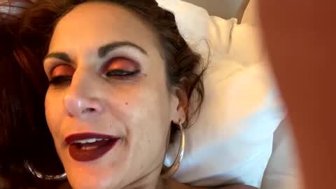 Snapshot of cherrydarlin5176 chatting on 13, 10, 2025 cherrydarlin5176 online show from 13, 10, 2025