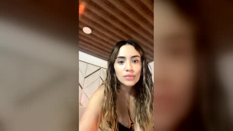 Nathalie online show from 17, 12, 2025