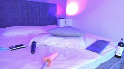 Snapshot of cherrysnow_ chatting on 2, 2, 2025 Cherry online show from 2, 2, 2025