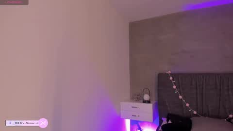 Snapshot of cherrysnow_ chatting on 12, 9, 2025 Cherry online show from 12, 9, 2025