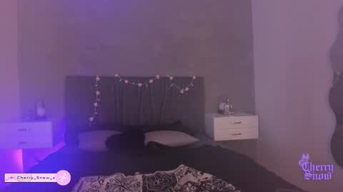 Snapshot of cherrysnow_ chatting on 20, 9, 2025 Cherry online show from 20, 9, 2025