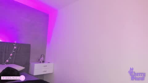 Snapshot of cherrysnow_ chatting on 2, 10, 2025 Cherry online show from 2, 10, 2025