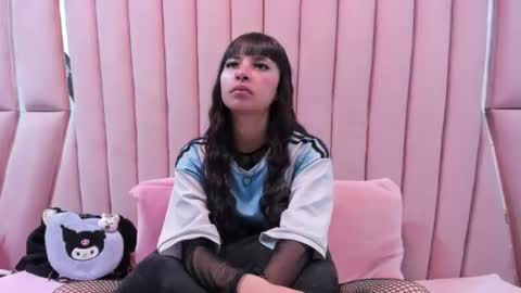 cherrysweetl_ online show from 17, 6, 2026