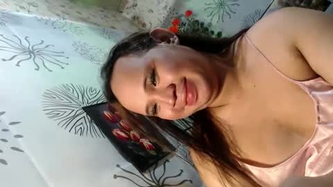 Snapshot of chescahotxxxl chatting on 11, 12, 2024 chescahotxxxl online show from 11, 12, 2024