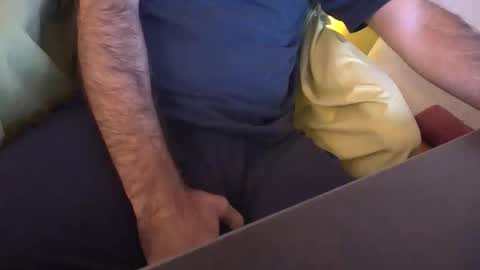 Snapshot of cheslongss chatting on 10, 10, 2025 Ches Long online show from 10, 10, 2025