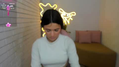 Snapshot of chiara_tay chatting on 5, 2, 2025 Chiara online show from 5, 2, 2025