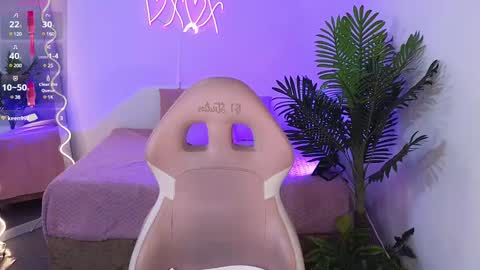 Snapshot of chiara_tay chatting on 18, 2, 2025 Chiara online show from 18, 2, 2025