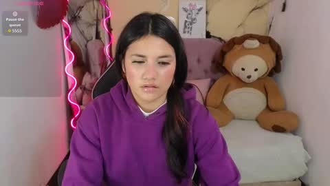 Snapshot of chiara_tay chatting on 26, 10, 2025 Chiara online show from 26, 10, 2025