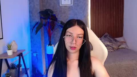 Chiara online show from 6, 3, 2025