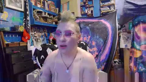 Snapshot of chiaroscurosiren chatting on 14, 12, 2025 CurvySiren online show from 14, 12, 2025