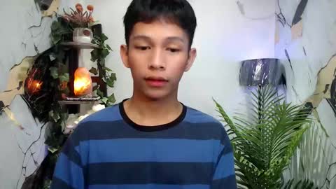 chick_renz online show from 9, 10, 2025