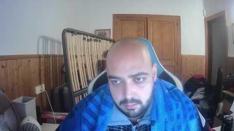 Snapshot of chicomallorca96 chatting on 5, 2, 2025 chicomallorca96 online show from 5, 2, 2025