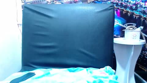 Snapshot of chiky_nastyy chatting on 9, 1, 2025 Chikys online show from 9, 1, 2025