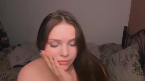 Snapshot of chilivanilla chatting on 4, 2, 2025 lalaland online show from 4, 2, 2025