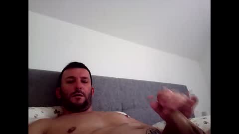 Snapshot of chillibodega chatting on 11, 11, 2025 chris online show from 11, 11, 2025