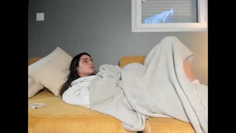 Snapshot of chillwithcamii chatting on 20, 10, 2025 yoursensualparadise online show from 20, 10, 2025