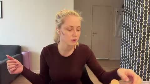 Snapshot of chinaarons chatting on 21, 7, 2026 Chanelle online show from 21, 7, 2026