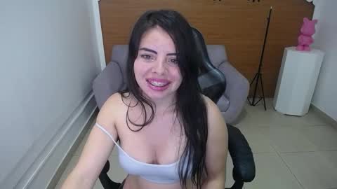 Snapshot of chinatsu_t chatting on 10, 10, 2025 Kelly online show from 10, 10, 2025