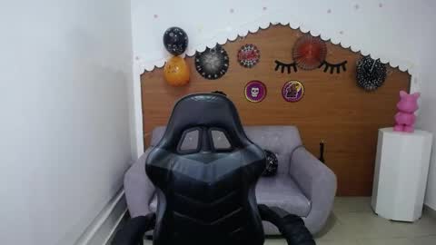 Snapshot of chinatsu_t chatting on 16, 10, 2025 Kelly online show from 16, 10, 2025