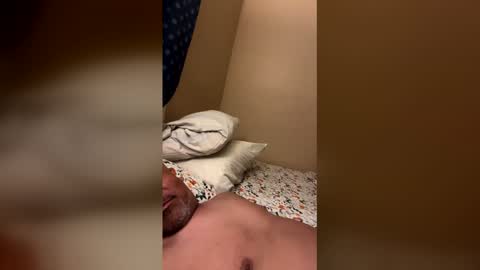 Snapshot of chingon549773 chatting on 17, 12, 2025 chingon549773 online show from 17, 12, 2025