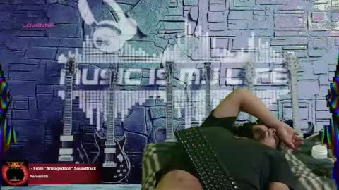 Enrique online show from 5, 3, 2025