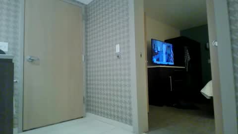 Snapshot of chippy70 chatting on 10, 11, 2025 chippy70 online show from 10, 11, 2025