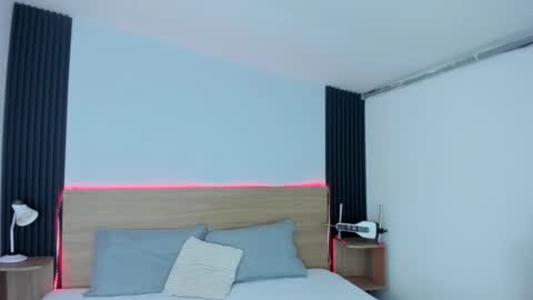 Chiqui online show from 19, 11, 2025