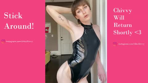 Snapshot of chivvychic chatting on 4, 11, 2025 chivvychic online show from 4, 11, 2025