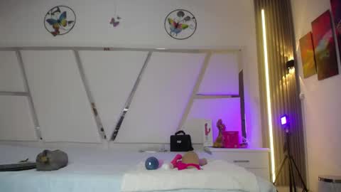 Snapshot of chloe__jones_ chatting on 1, 6, 2026 Chloe online show from 1, 6, 2026