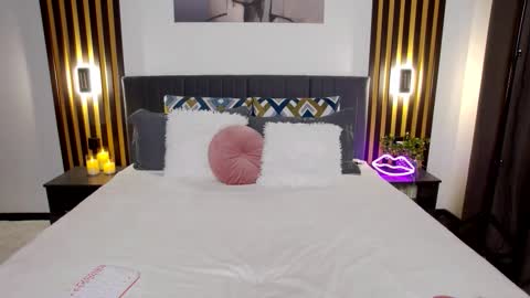 Snapshot of chloe__rose_ chatting on 18, 9, 2025 Follow My New account online show from 18, 9, 2025