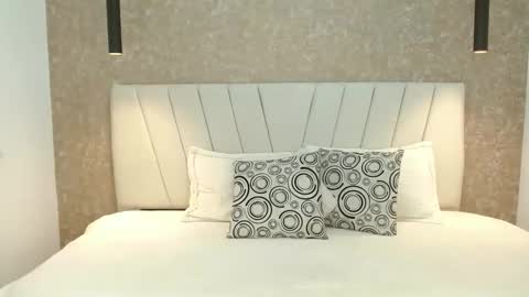 Snapshot of chloe_brownn1 chatting on 8, 1, 2025 Abby 19 years online show from 8, 1, 2025