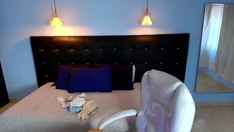 Snapshot of chloe_goddes chatting on 23, 12, 2024 CHLOE online show from 23, 12, 2024