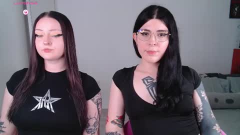 Chloe Levine online show from 24, 7, 2026