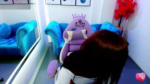 Chloe  online show from 24, 3, 2026