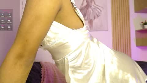 chloe_peach_ online show from 14, 4, 2026