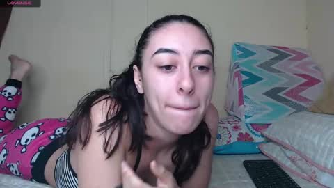 Chloe  online show from 4, 1, 2025